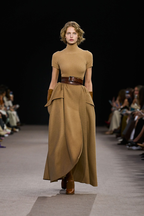 Untamed Heroine: Fall-Winter 2025 Fashion Show | Max Mara Untamed Heroine: Fall-Winter 2025 Fashion Show | Max Mara